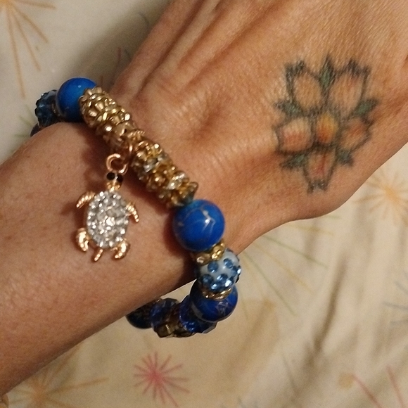 Blue and gold beaded bracelet - Picture 6 of 6